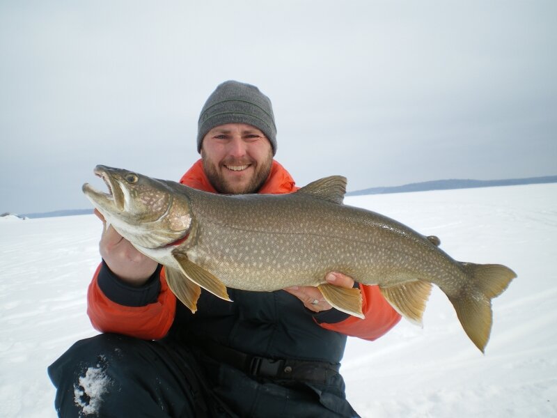 Feb++2010+Ice+fishing+004.JPG