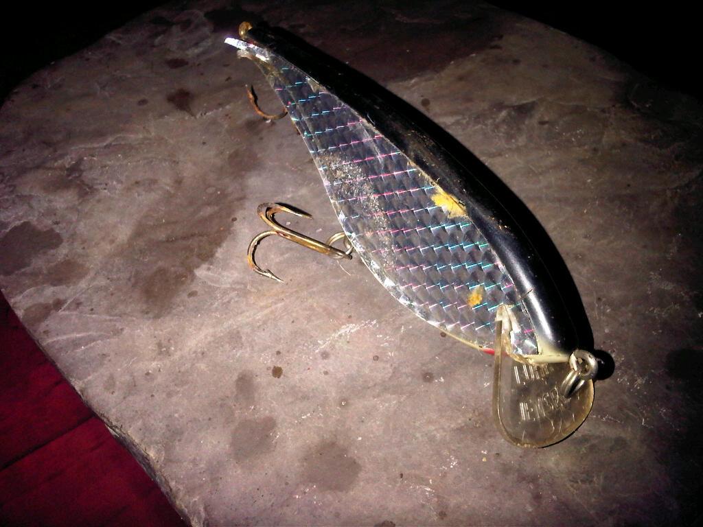 Need help identifying a Luhr Jensen crankbait - General Discussion -  Ontario Fishing Community Home